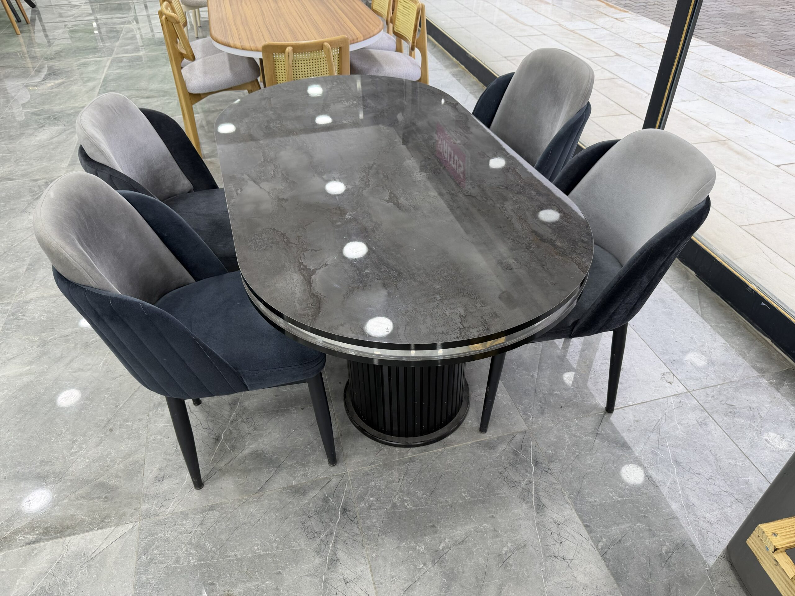 OVAL MASA İRONİ PTT AYAKLI SÜTUN AYAKLI ÇİFT PAPEL SANDALYE