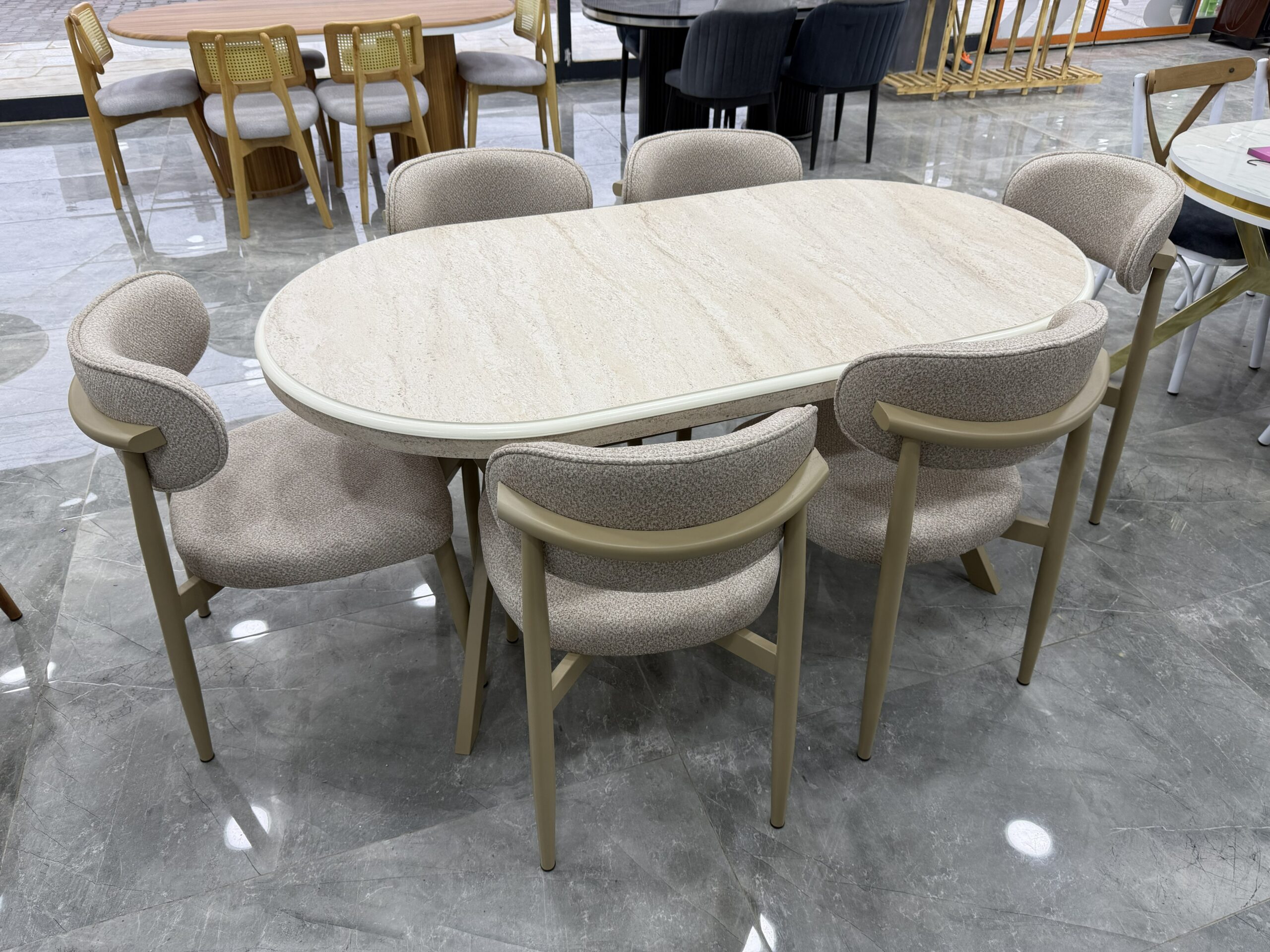 oval masa polo kapiçino sandalye ve oval masa traverter renk