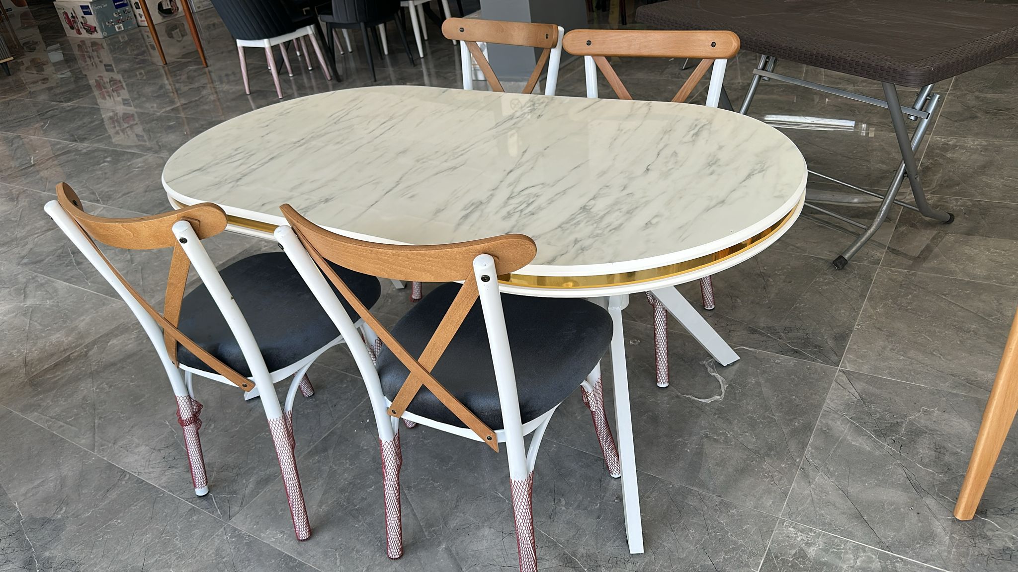 OVAL MARMO BEYAZ AYAK VE TÖNET SANDALYE SETİ