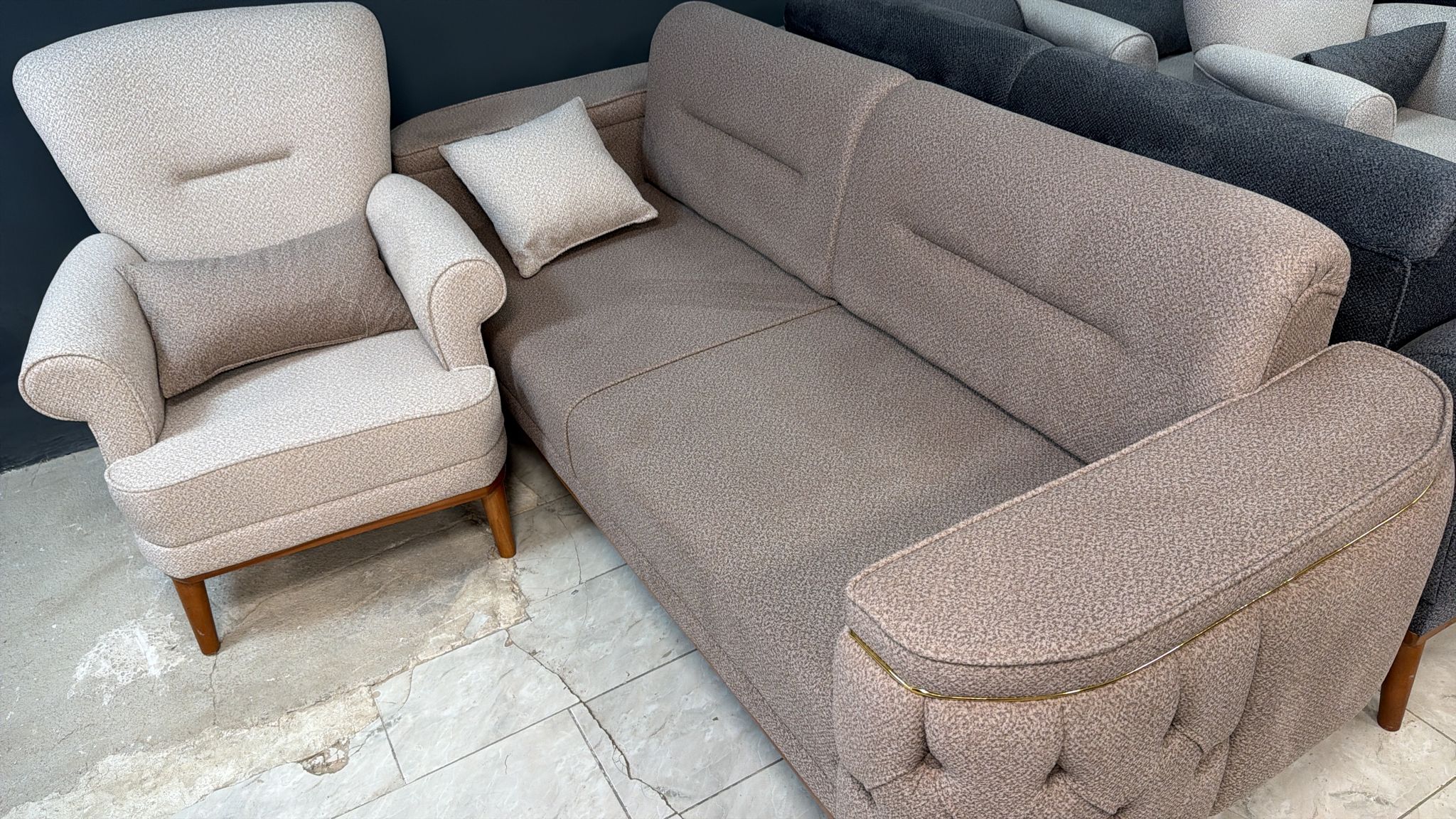 Nehir ekonomik koltuk takımı